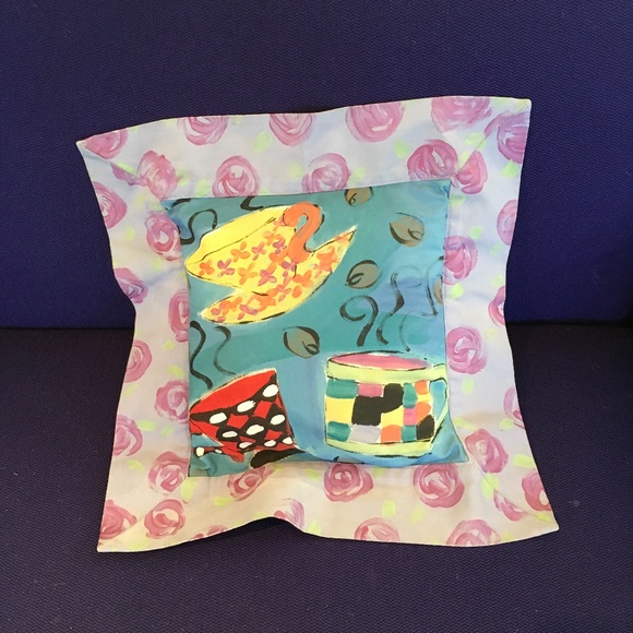 Pillow Cover Hand-painted by Silkscapes 14.5” square - Picture 1 of 7